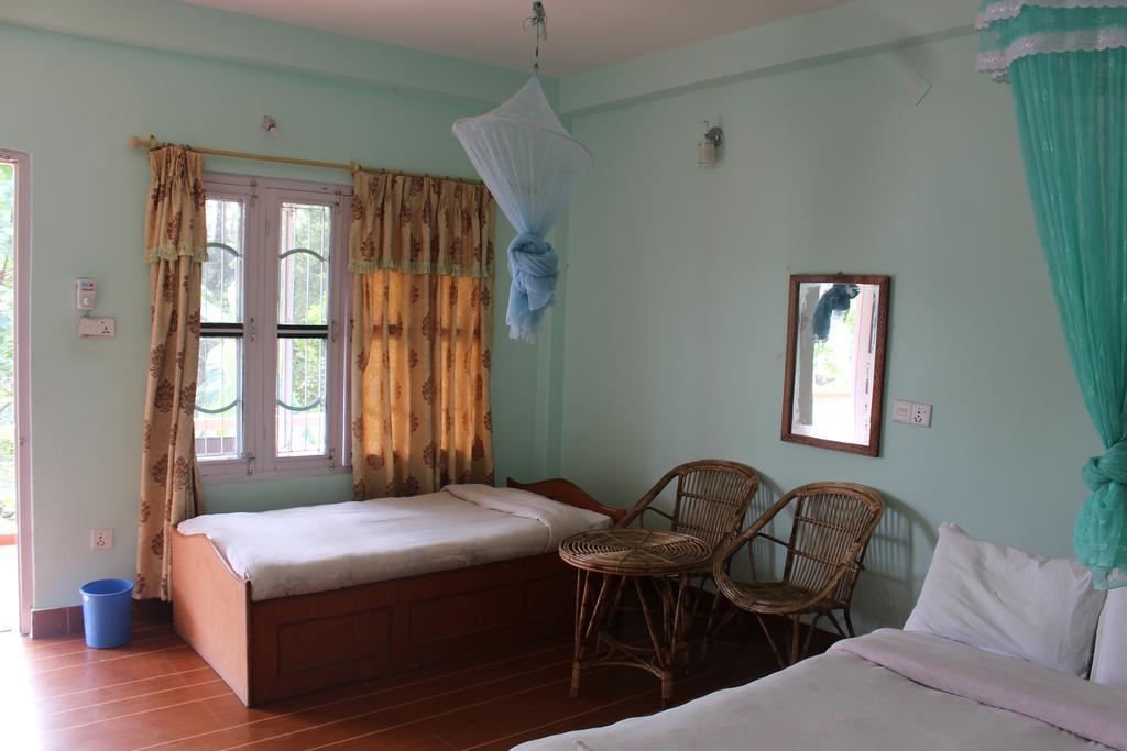 Eco Adventure Resort Sauraha Buitenkant foto